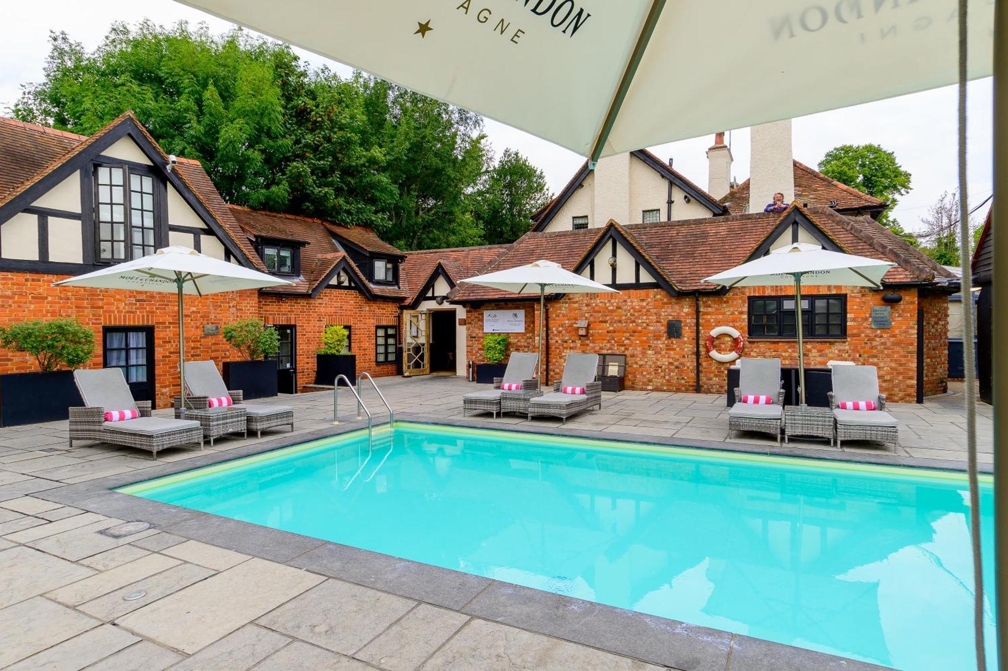 The Inn On The Green Cookham Dean Kültér fotó